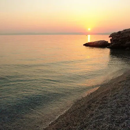 Quercus Apartman Stara Baška
